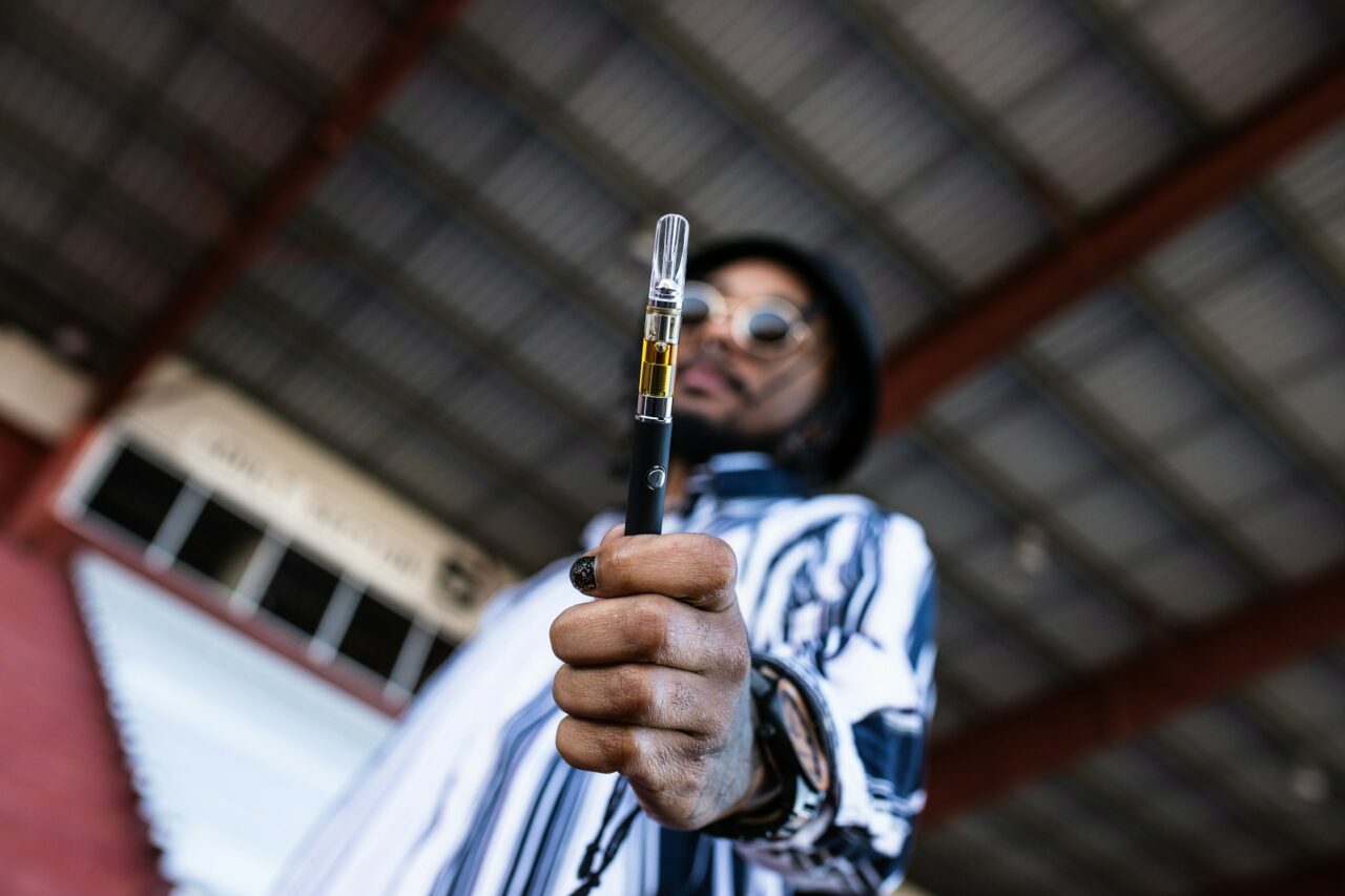 DMT Pens & Death Simulation: Comparing the Experience of a DMT Trip to a Near-Death Encounter